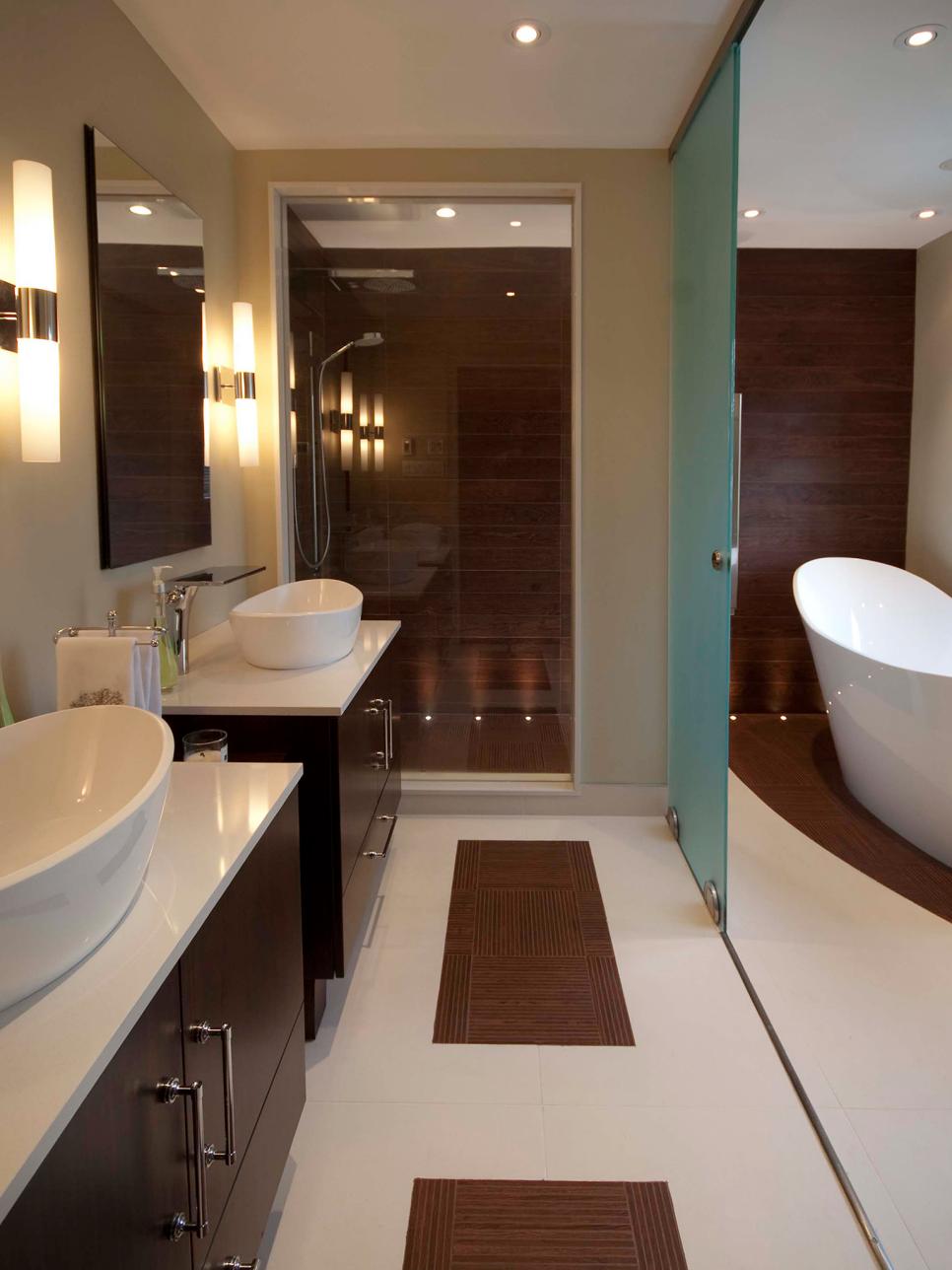 Change the entire decor with amazing bathrooms designs