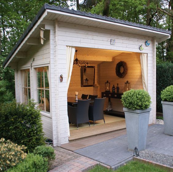 Create a cozy and comfortable area in the outdoor living of the house