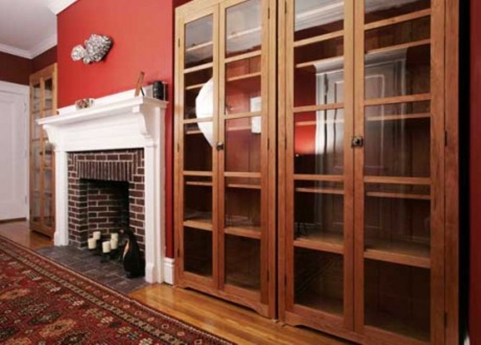 The benefits of using bookcases with glass doors