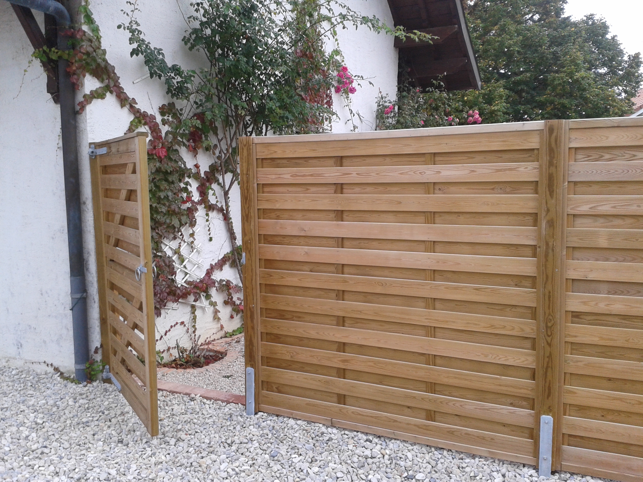 garden fence panels jacksons horizontal u0027hit and missu0027 fence panels with matching gate | #garden u2026 NJGGZYY