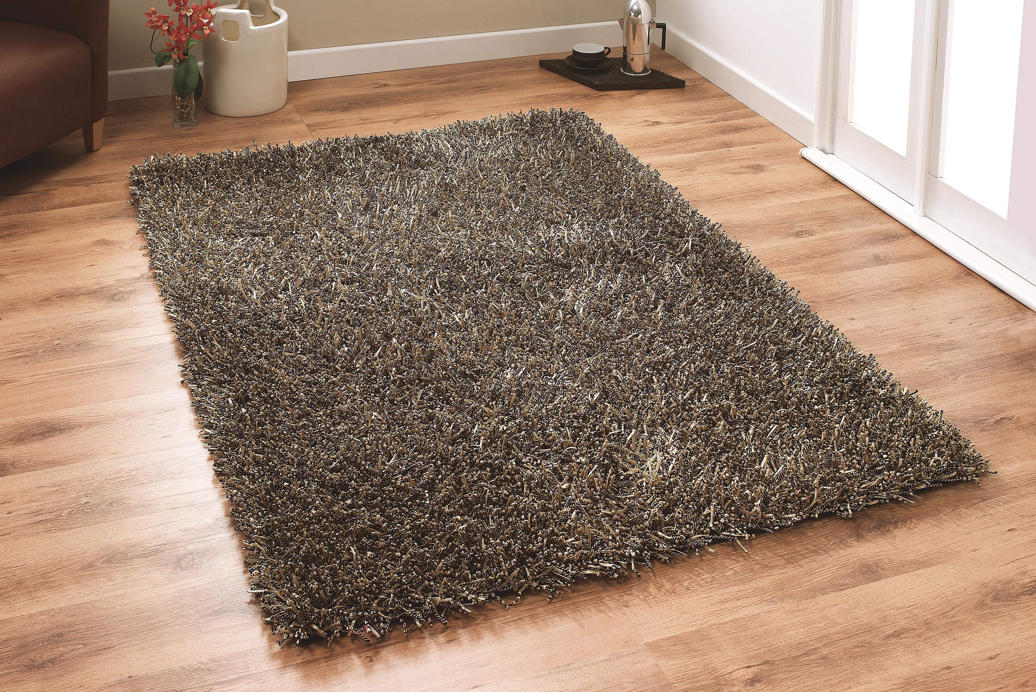 shaggy rugs shaggy rug adds warmth in your living room LHOJYPR