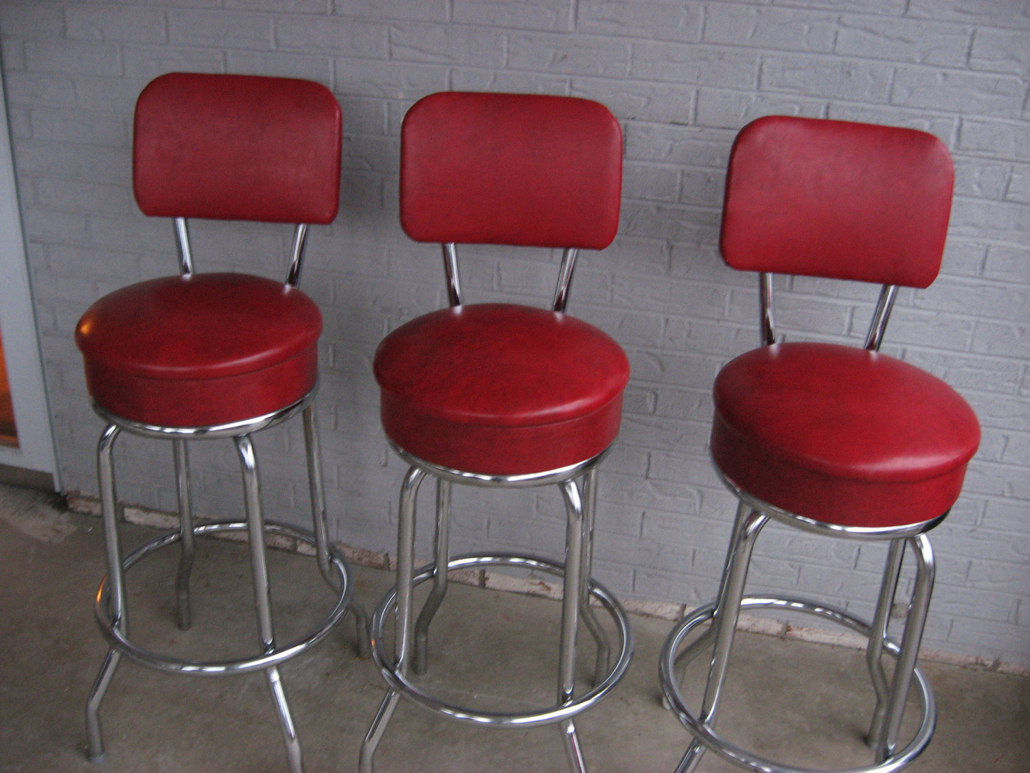 three 3 vintage retro 1950s 1960s red bar stools excellent condition NZVPQMK