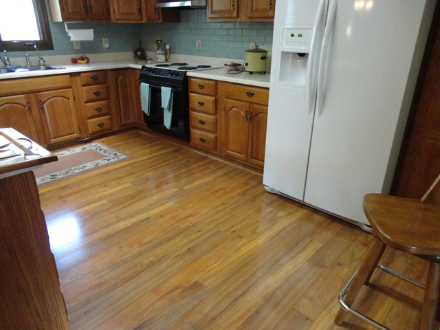 laminate floors in kitchen laminate kitchen flooring kitchentoday DEGLLVF