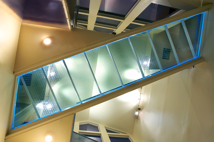 laminated glass floor system ... this custom glass sky-bridge is made of structural laminated glass  planks EPOVNTD