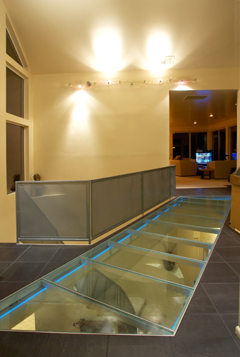 laminated glass floor system ... this custom glass sky-bridge is made of structural laminated glass  planks POCPZHY
