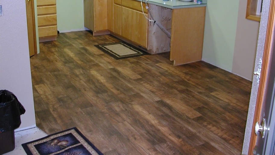 Lino floor linoleum flooring in kitchen IMLETFJ