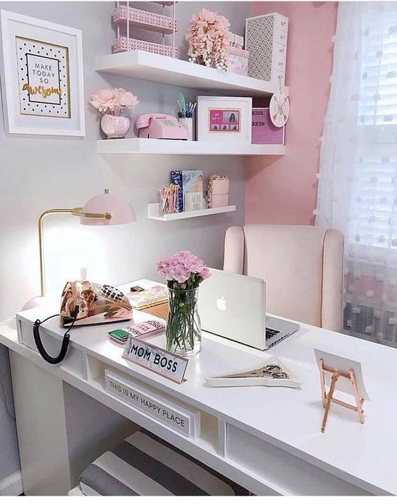 Home #Decor / 25 Chic Office Desk Arrangements You Need to Copy .