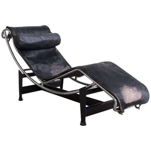 LC 4 Chaise Longue by Le Corbusier for Cassina, 1960s for sale at .