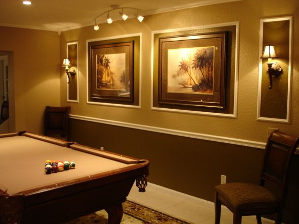 great idea for pictures on wall by pool table at K's home .