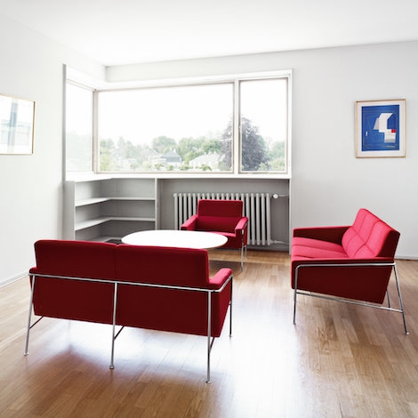 Fritz Hansen – 3300 series sofa – design Arne Jacobs